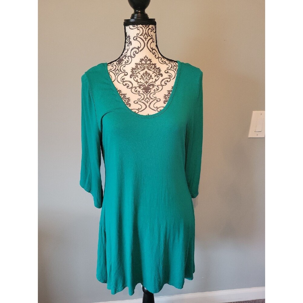 Adorn Green Asymmetrical Hem Long Sleeve Tunic Top Blouse